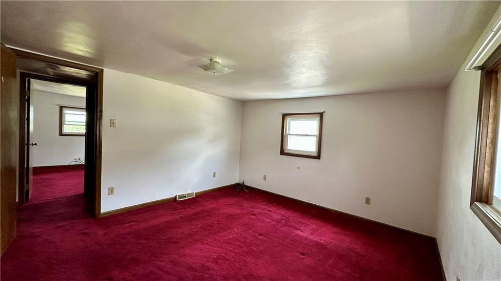 820-822 Jacoby Road Harwick, PA 15049 - Photo 28 of 44 820 MAIN PRIMARY BEDROOM ALTERNATE VIEW.