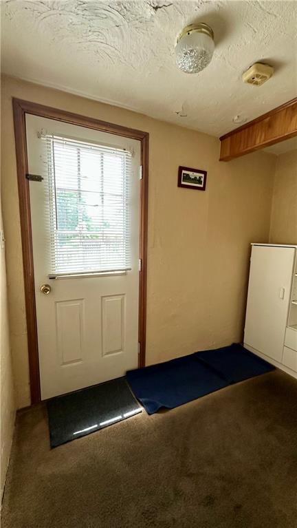 820-822 Jacoby Road Harwick, PA 15049 - Photo 8 of 44 822 MAIN MUDROOM OFF KITCHEN AND BATH WITH DOOR LEADING TO REAR DECK!