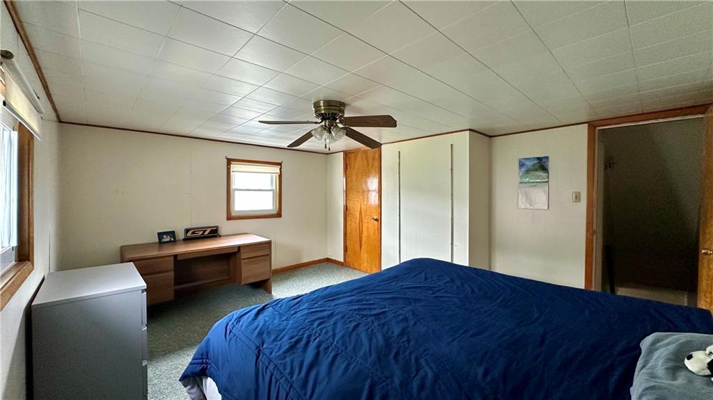 820-822 Jacoby Road Harwick, PA 15049 - Photo 10 of 44 822 MAIN PRIMARY BEDROOM. VERY SPACIOUS AND LOTS OF SUNLIGHT!