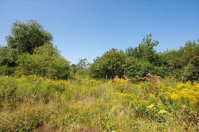 $25,000 | 78 Old County Road, Rockland, ME 04841