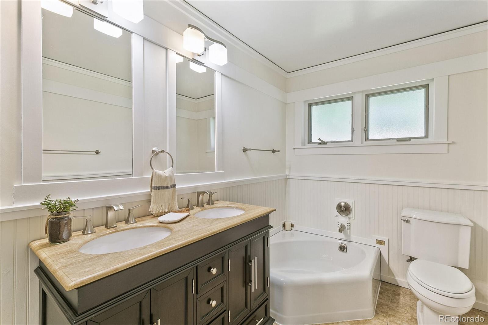 4570 Upham Street Wheat Ridge, CO 80033 - Photo 16 of 36 Gallery Image 16