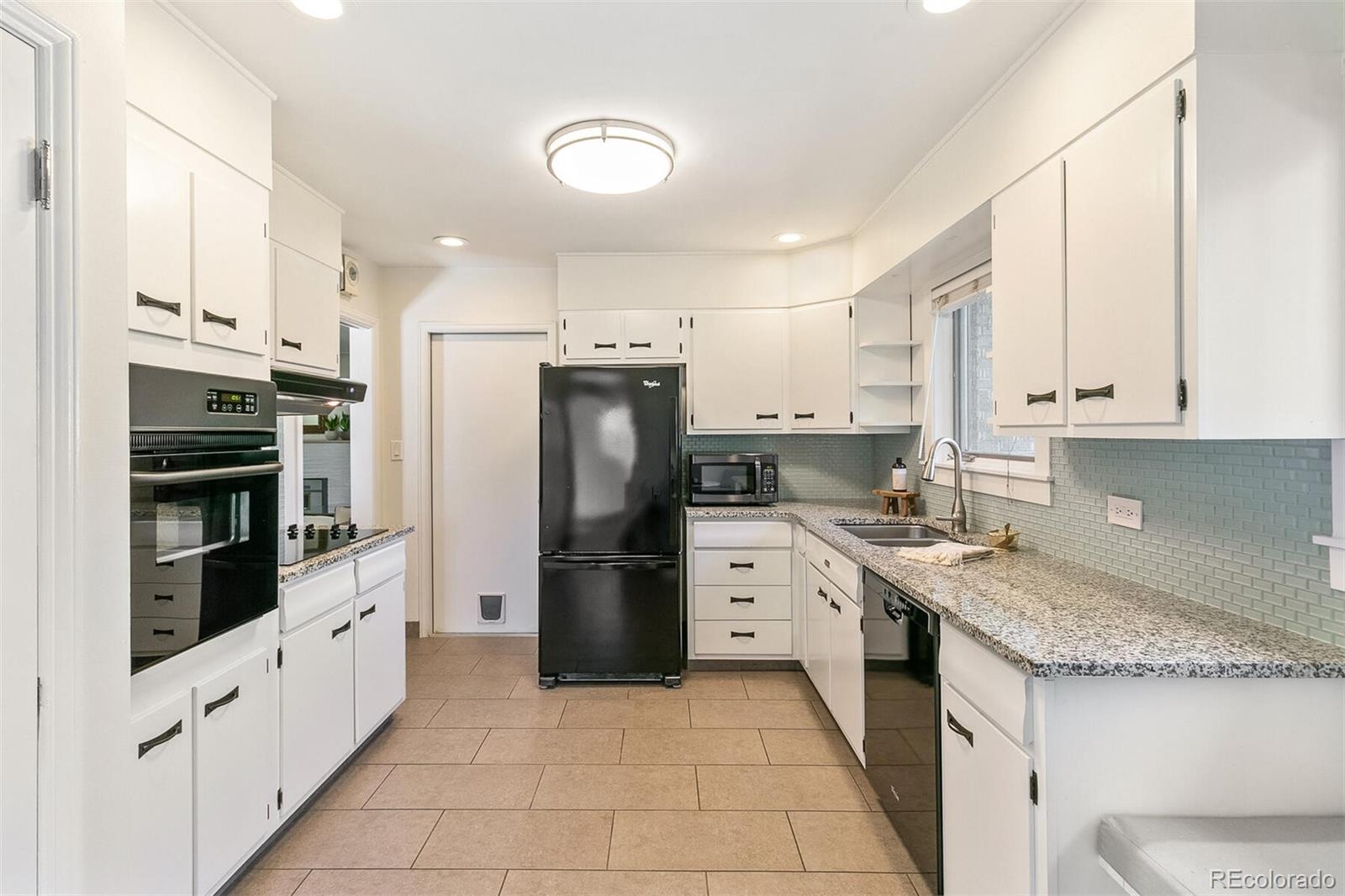 4570 Upham Street Wheat Ridge, CO 80033 - Photo 10 of 36 Gallery Image 10