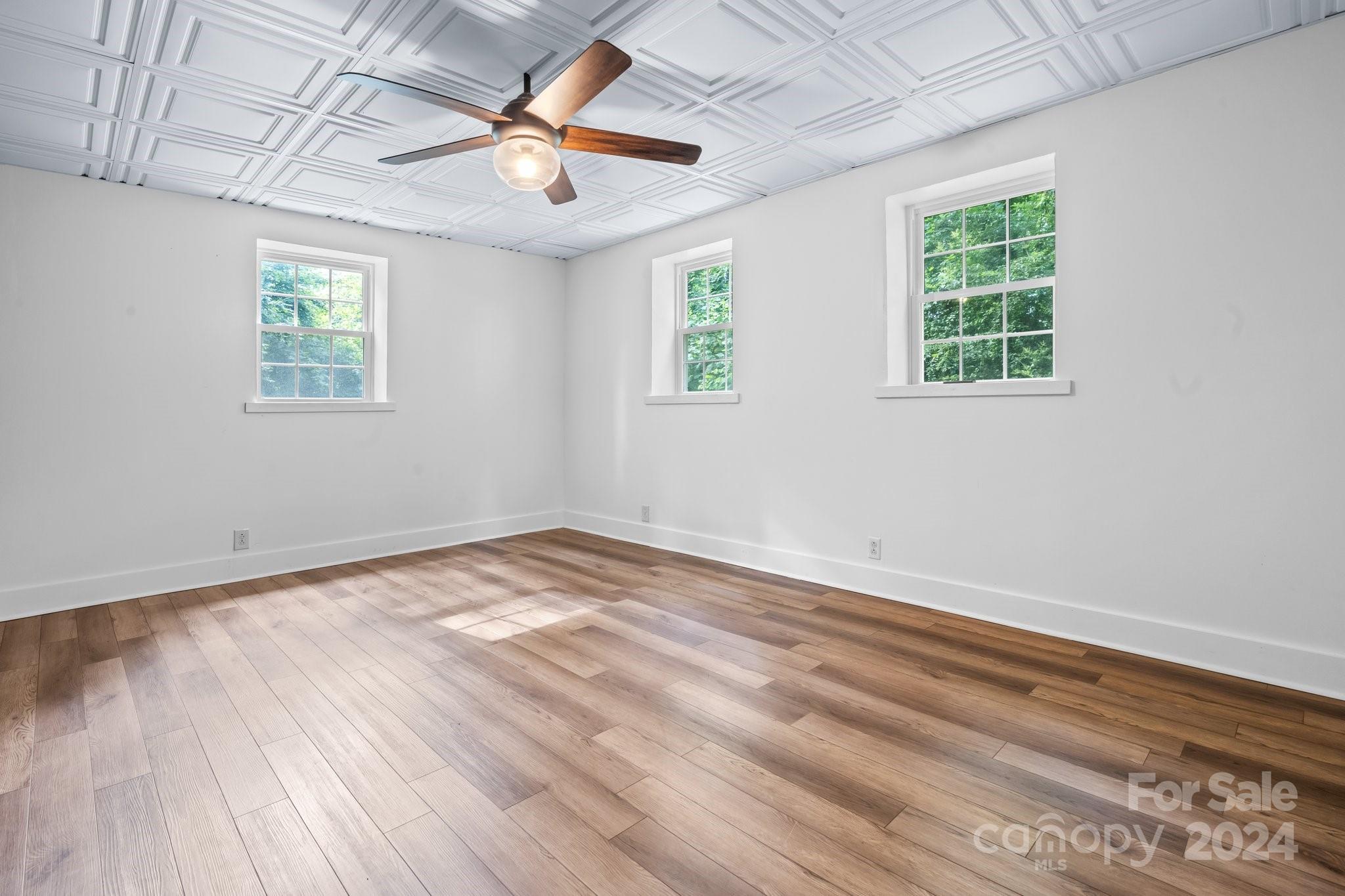 307 Walton Road Morganton, NC 28655 - Photo 32 of 37 Gallery Image 32