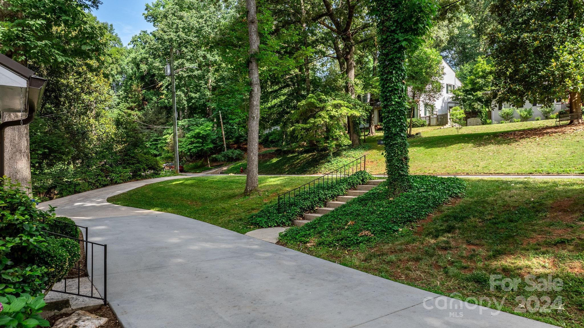 307 Walton Road Morganton, NC 28655 - Photo 5 of 37 Gallery Image 5