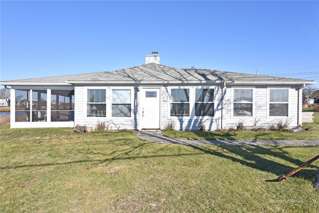13 Basin Road Narragansett, RI 02882 - Photo 6 of 27 Gallery Image 6