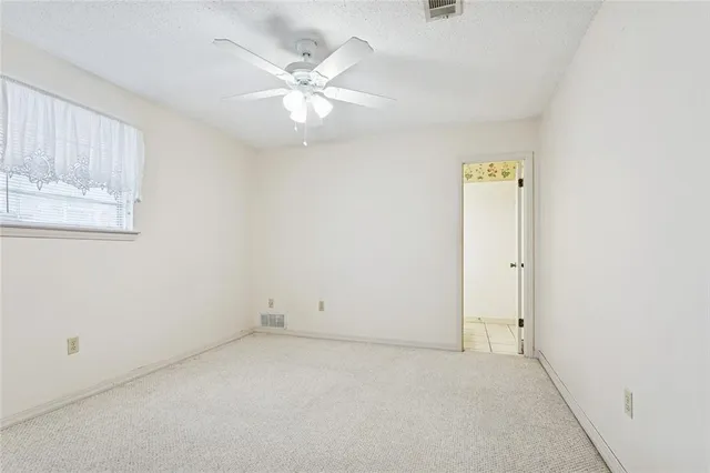 $339,900 | 717 Park Ridge Drive, River Ridge, LA 70123