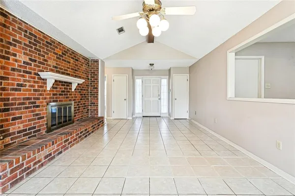 $334,900 | 717 Park Ridge Drive, River Ridge, LA 70123