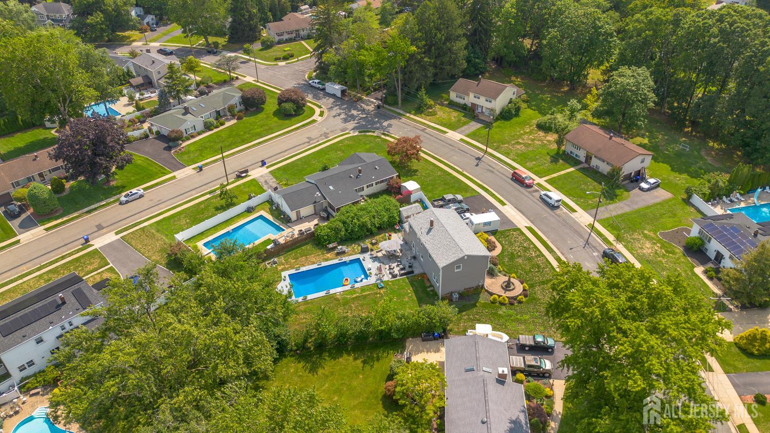 25 Hudson Road East Brunswick, NJ 08816 - Photo 34 of 34 Gallery Image 34