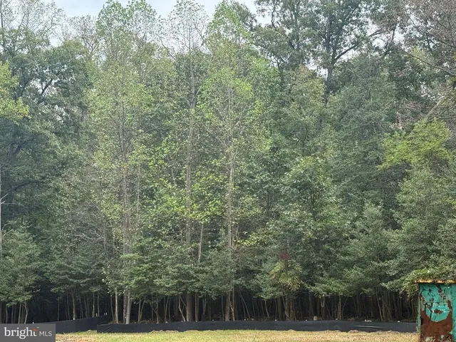 a view of house with a outdoor space