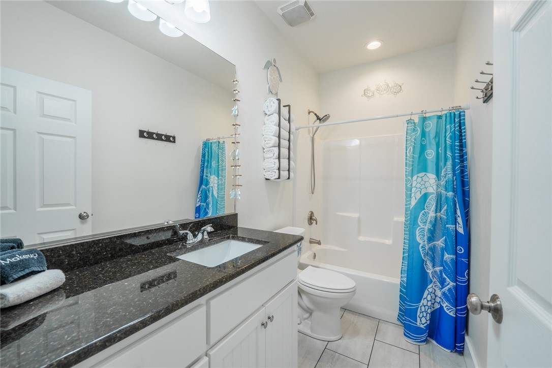 109 Copano Cove Road Rockport, TX 78382 - Photo 20 of 32
