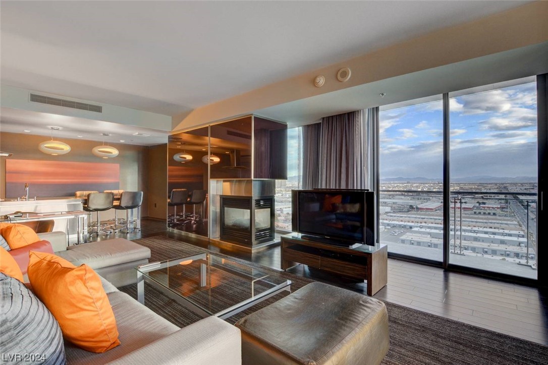 4381 West Flamingo Road, Unit 2221 Las Vegas, NV 89103 - Photo 19 of 27