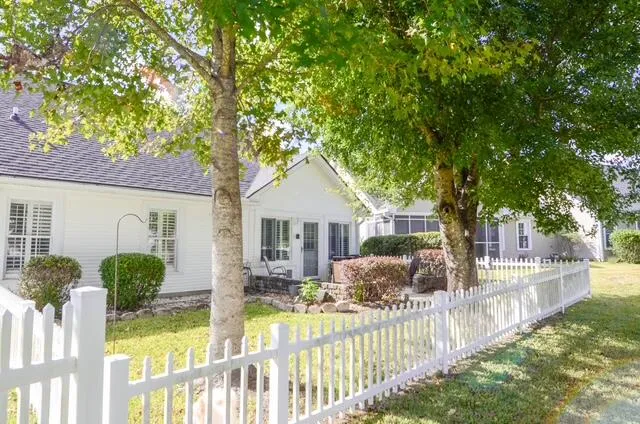 $290,000 | 9086 Delancey Circle, North Charleston, SC 29406