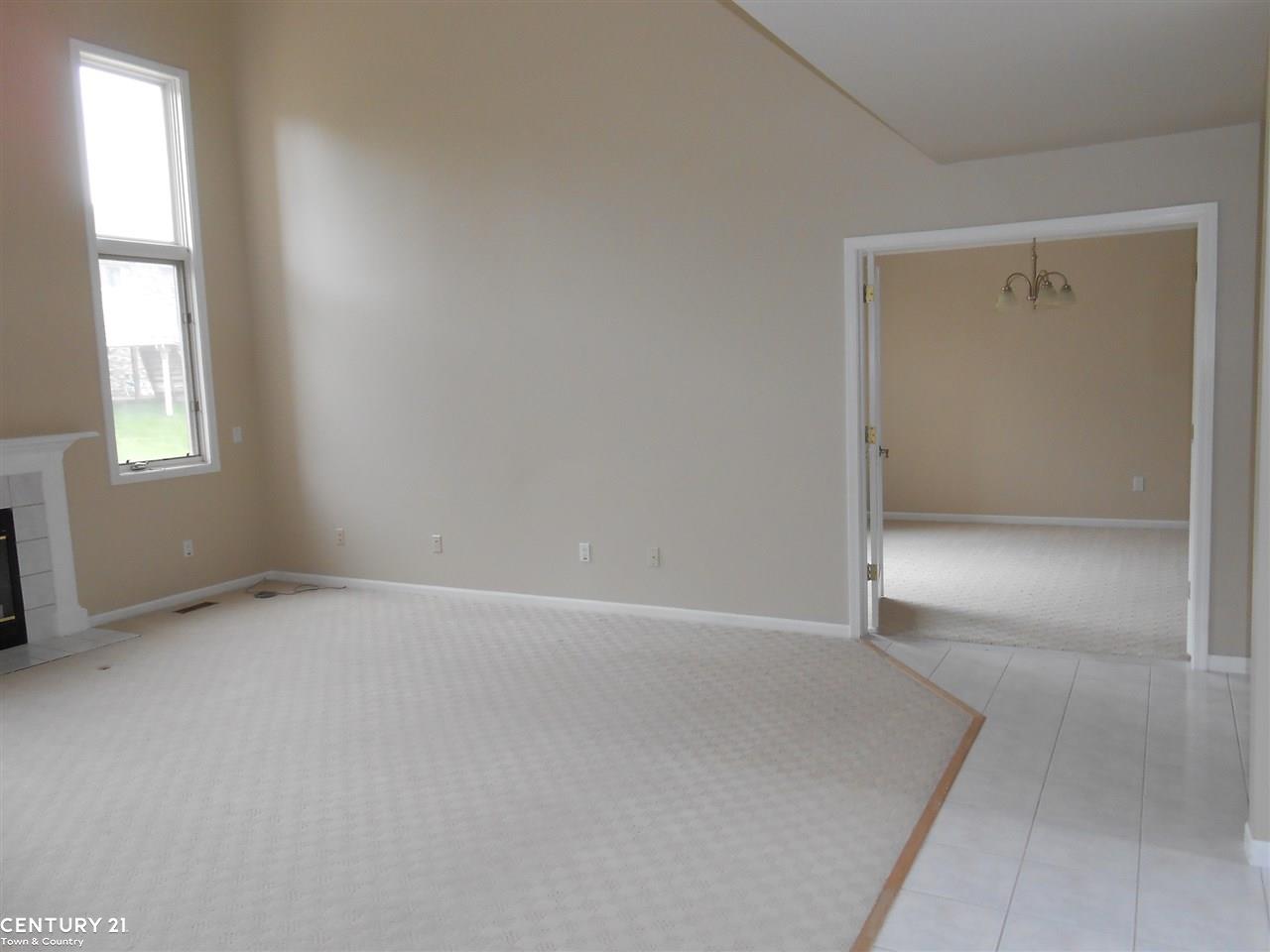 1009 River Mist Drive Rochester, MI 48307 - Photo 11 of 45 31243816-10.JPG