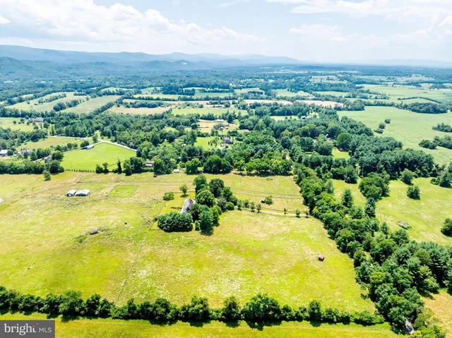 $1,500,000 | 367 Kennel Road, Boyce, VA 22620