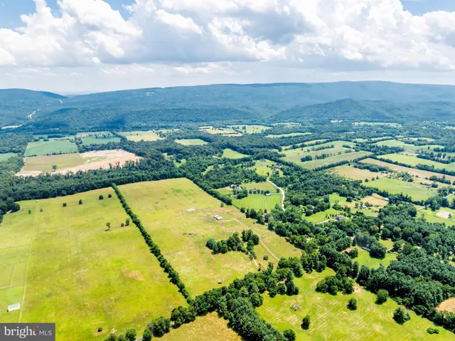 $1,500,000 | 367 Kennel Road, Boyce, VA 22620