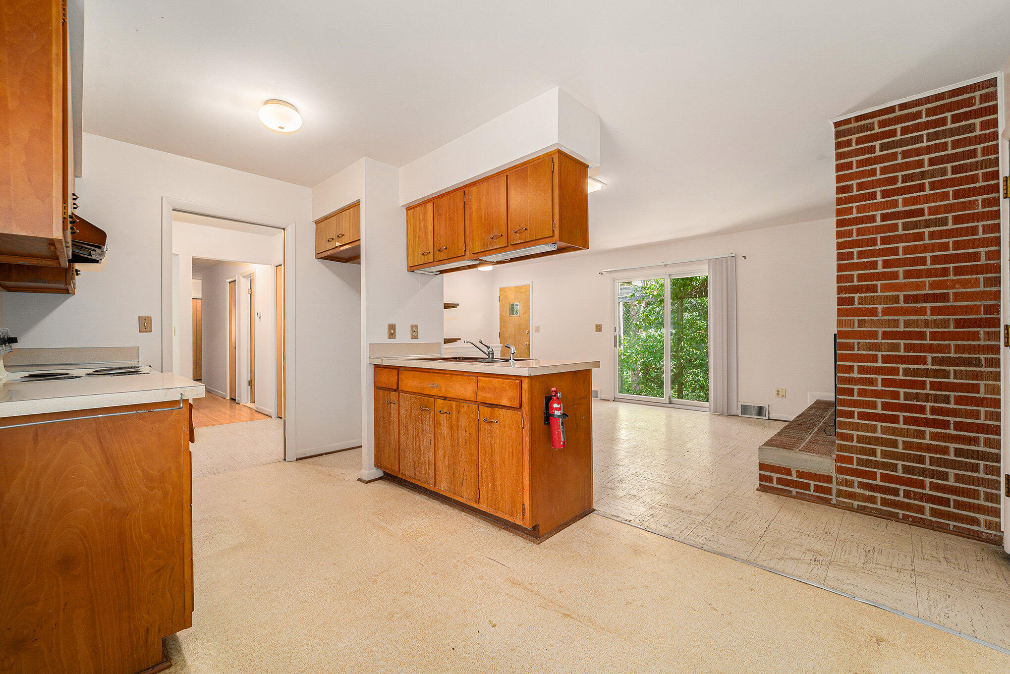 8841 Crane Road Milan, MI 48160 - Photo 11 of 33 010_dsc03346