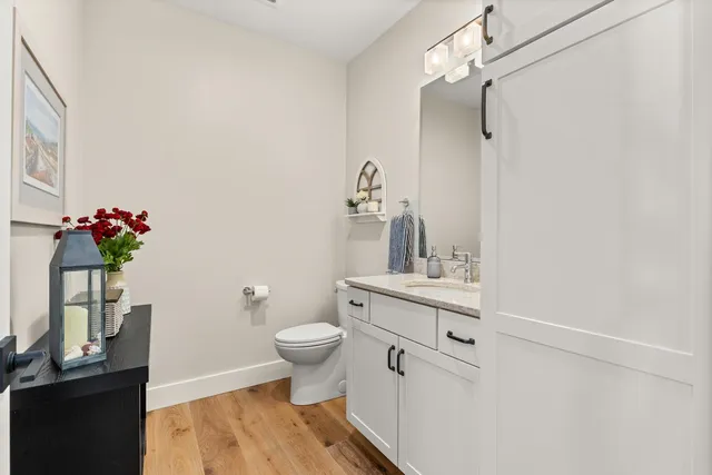 $1,435,000 | 4 Little Bay Drive, Dover, NH 03820