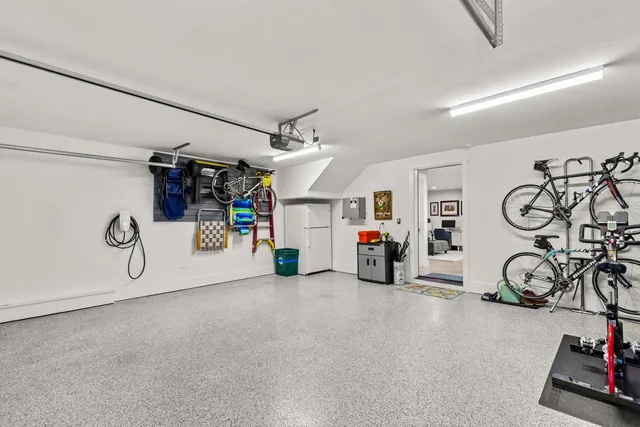 $1,435,000 | 4 Little Bay Drive, Dover, NH 03820