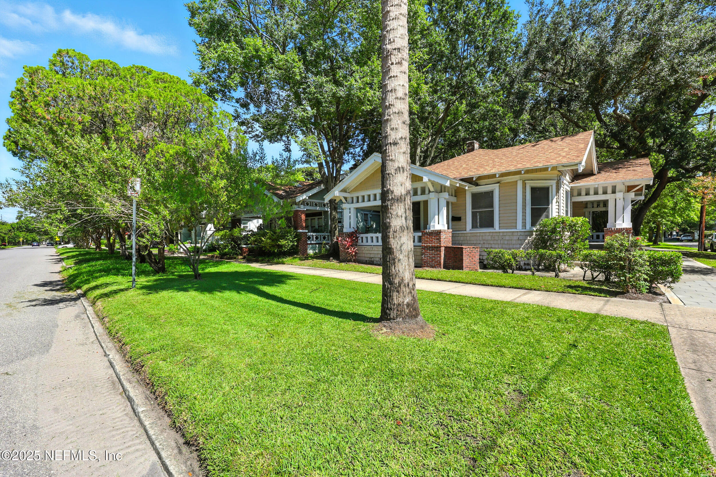 2805 Post Street Jacksonville, FL 32205 - Photo 22 of 23 a view of house with a big yard and potted plants