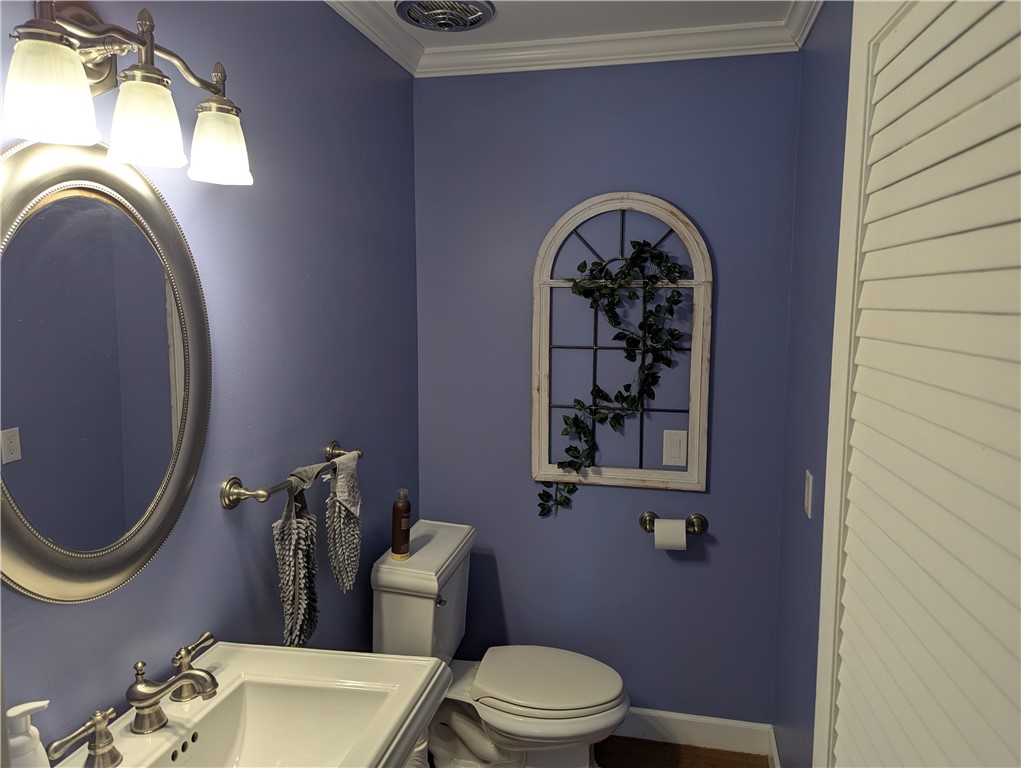105 Woodland Avenue Ridgeway, NY 14103 - Photo 29 of 35