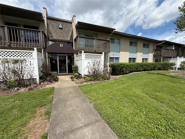 $1,800 | 1695 Lee Road, Unit D116, Winter Park, FL 32789