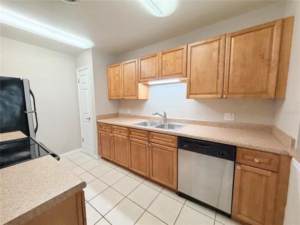 $1,800 | 1695 Lee Road, Unit D116, Winter Park, FL 32789