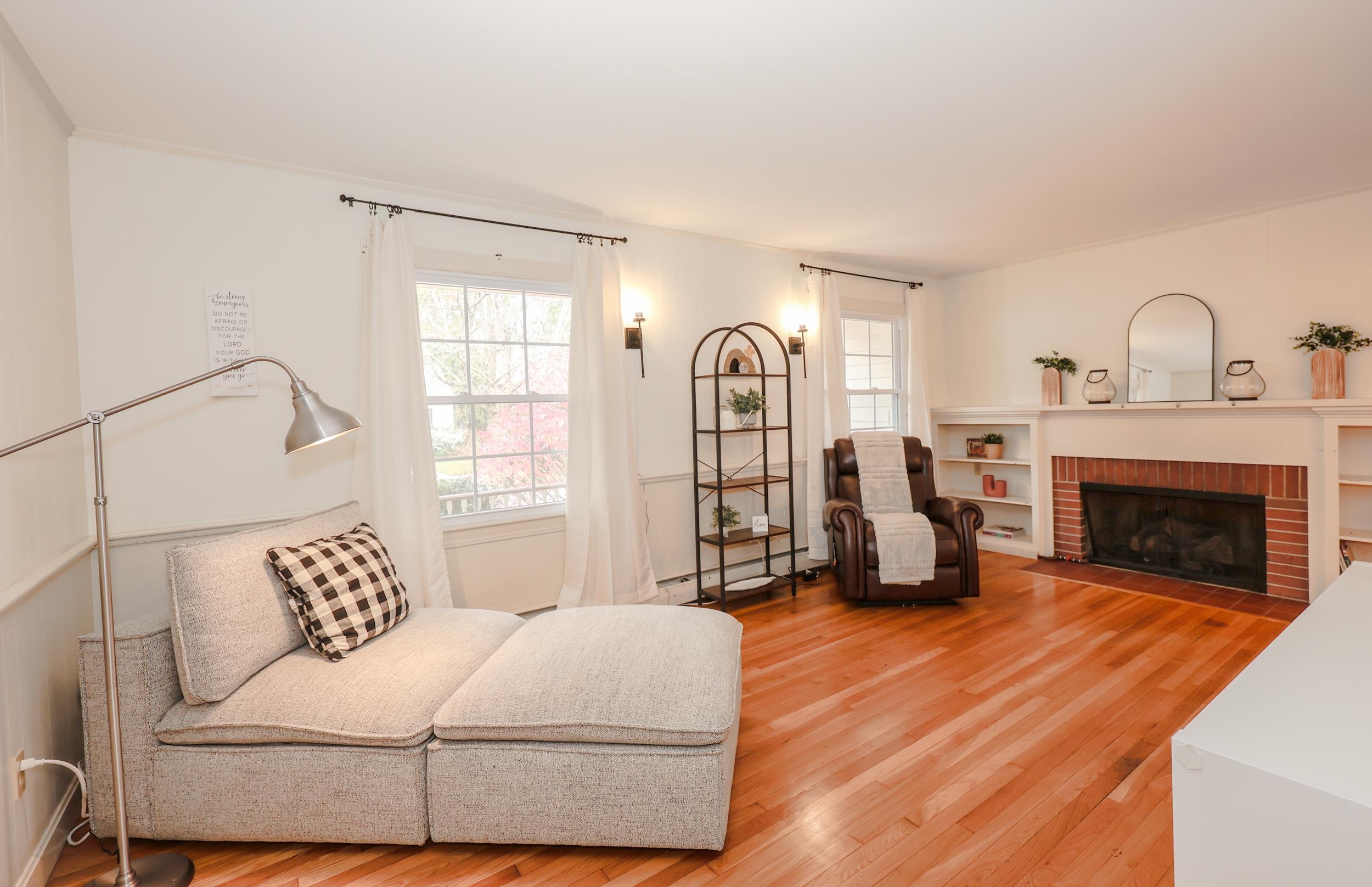 15 Wilson Avenue Concord, NH 03301 - Photo 4 of 60