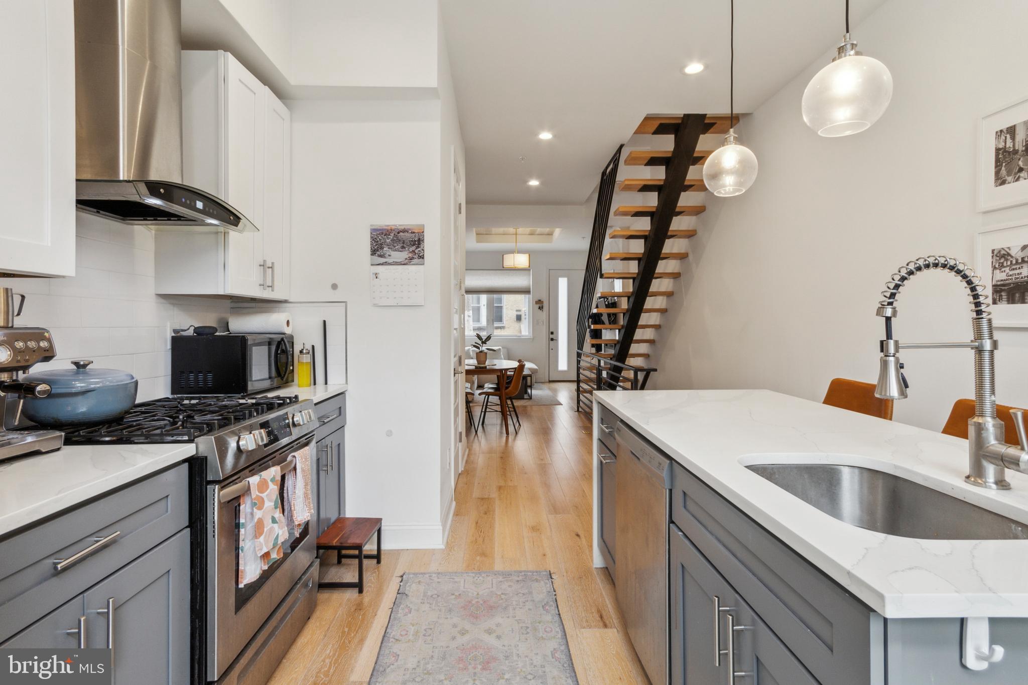 2145 Cross Street Philadelphia, PA 19146 - Photo 8 of 25 Kitchen