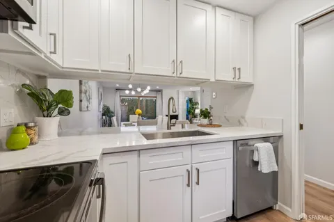 $885,000 | 1152 Admiralty Lane, Alameda, CA 94502