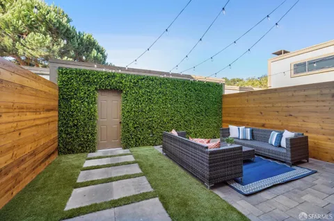 $885,000 | 1152 Admiralty Lane, Alameda, CA 94502