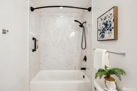 $885,000 | 1152 Admiralty Lane, Alameda, CA 94502