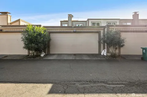 $885,000 | 1152 Admiralty Lane, Alameda, CA 94502