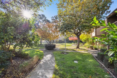 $885,000 | 1152 Admiralty Lane, Alameda, CA 94502