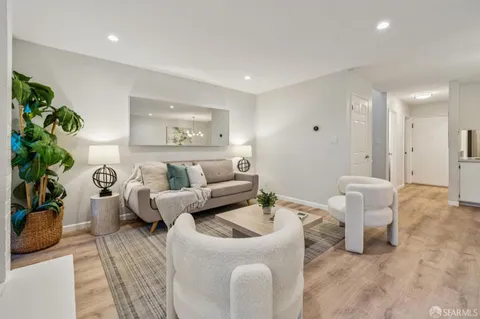 $885,000 | 1152 Admiralty Lane, Alameda, CA 94502