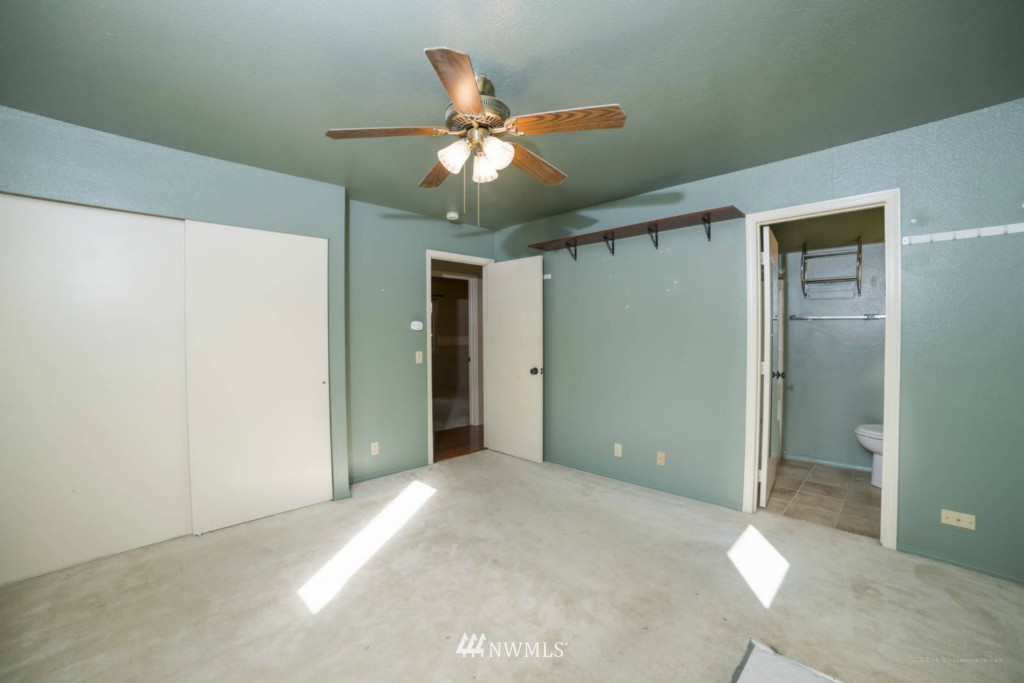 3982 Roma Court Bellingham, WA 98226 - Photo 12 of 19