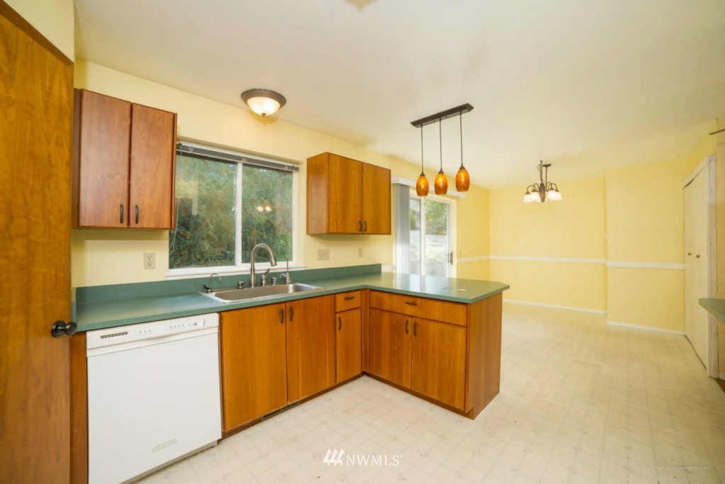 3982 Roma Court Bellingham, WA 98226 - Photo 4 of 19