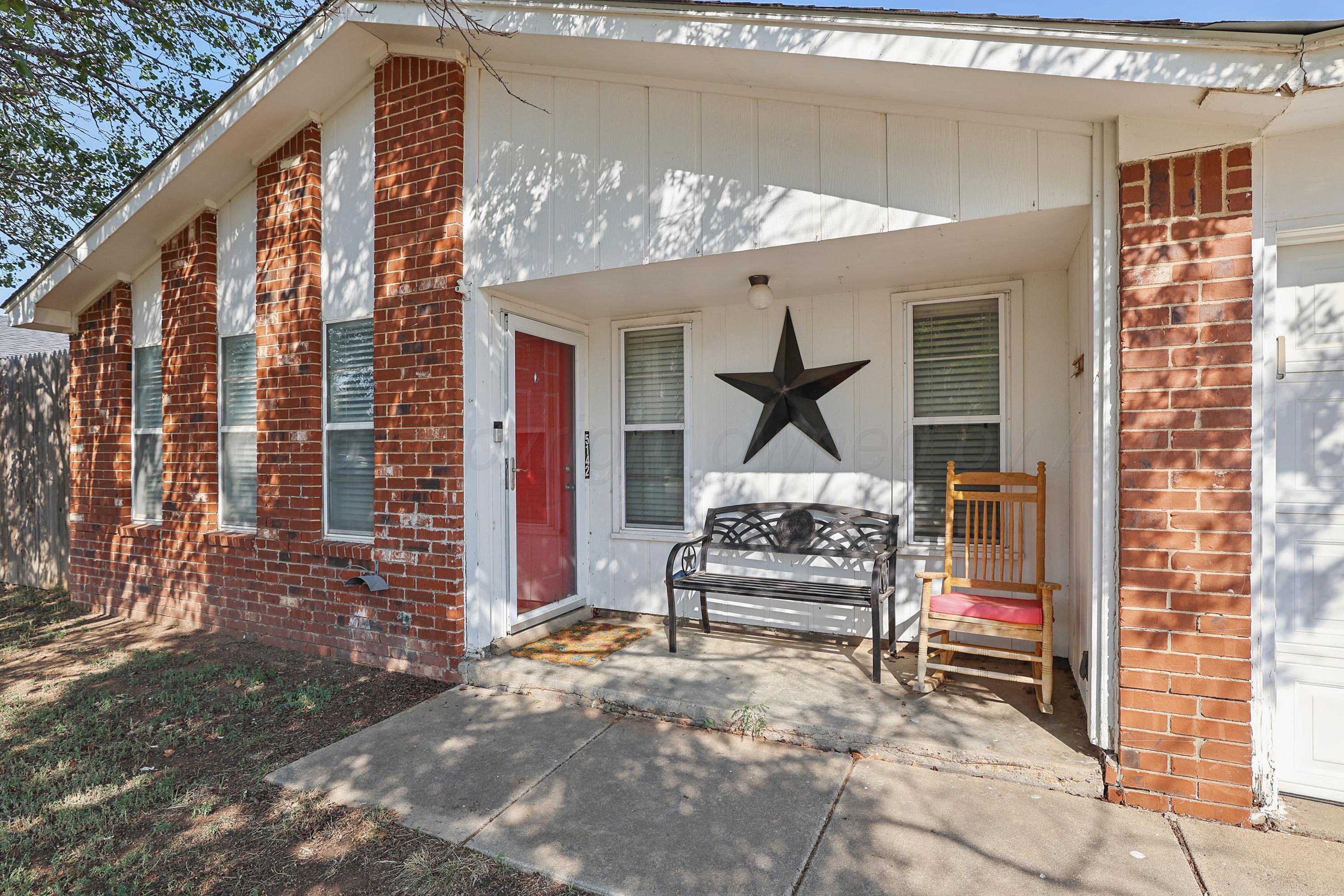 5142 Royce Drive Amarillo, TX 79110 - Photo 3 of 22 3-Front Porch