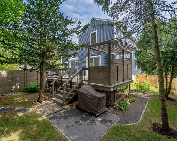 $989,000 | 19 Jefferson Street, Newburyport, MA 01950