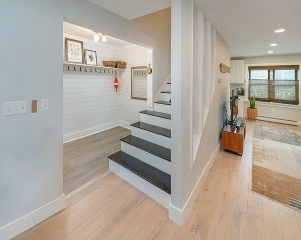 $989,000 | 19 Jefferson Street, Newburyport, MA 01950