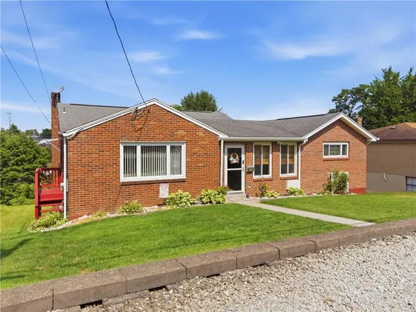 $300,000 | 371 Niagara Drive, Irwin, PA 15642