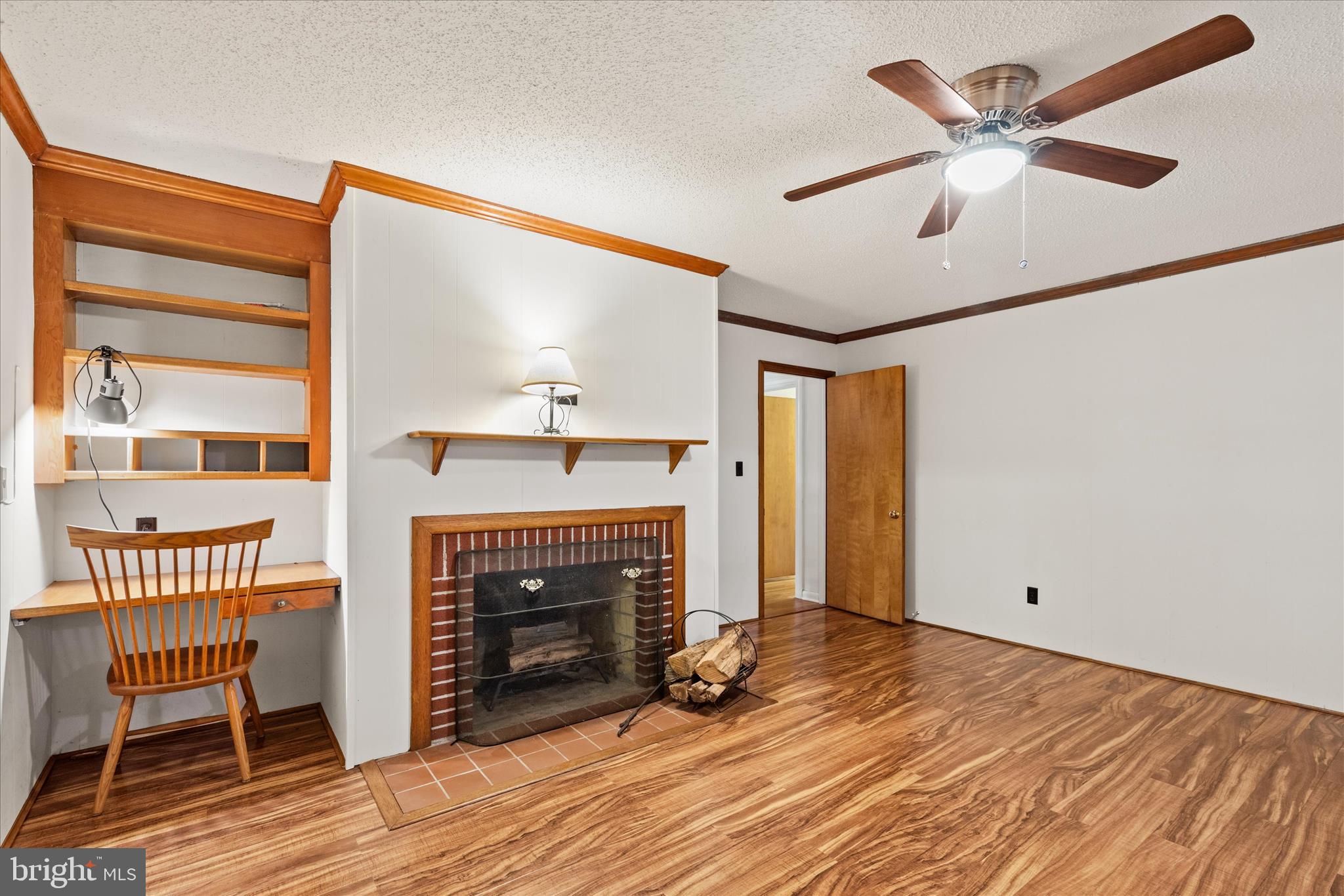 625 Pine Bluff Road Salisbury, MD 21801 - Photo 16 of 37 a view of livingroom with hardwood floor and a ceiling fan