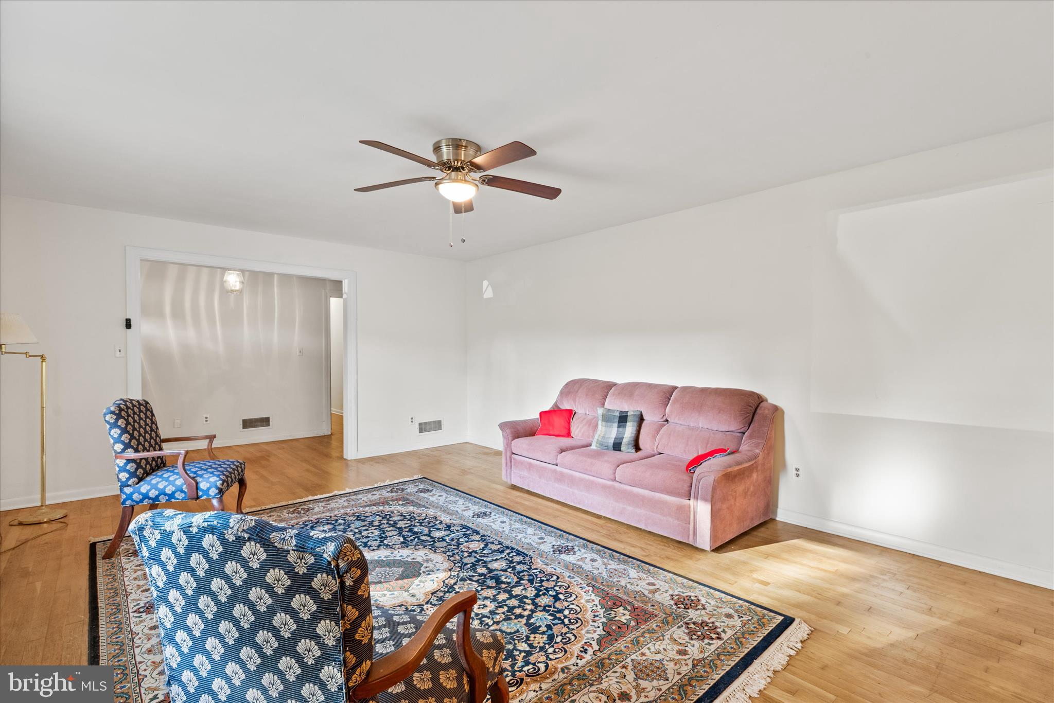 625 Pine Bluff Road Salisbury, MD 21801 - Photo 9 of 37 a living room with furniture