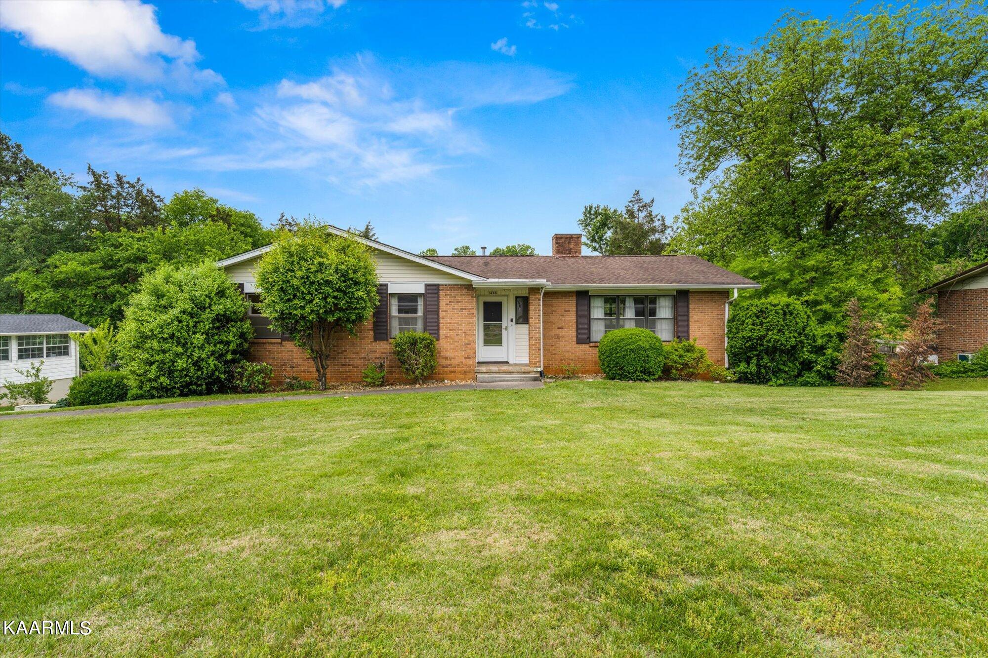 1405 Arrow Wood Road, Knoxville, TN 37919 Compass