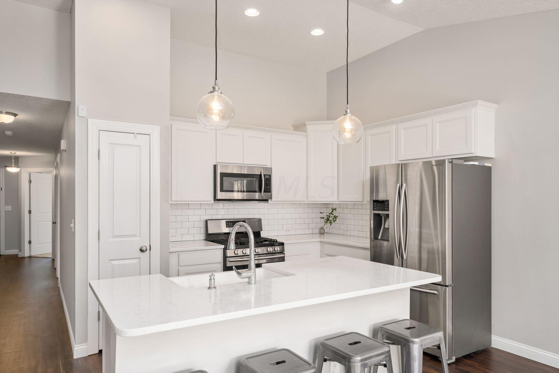 3927 Trail Ridge Drive Columbus, OH 43228 - Photo 20 of 54 Kitchen