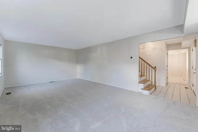 $900,000 | 13130 Pavilion Lane, Fairfax, VA 22033