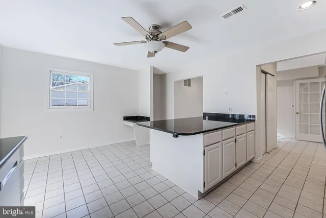 $900,000 | 13130 Pavilion Lane, Fairfax, VA 22033