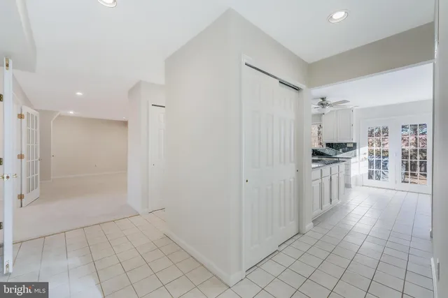 $900,000 | 13130 Pavilion Lane, Fairfax, VA 22033