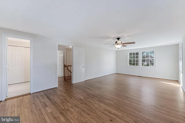 $900,000 | 13130 Pavilion Lane, Fairfax, VA 22033