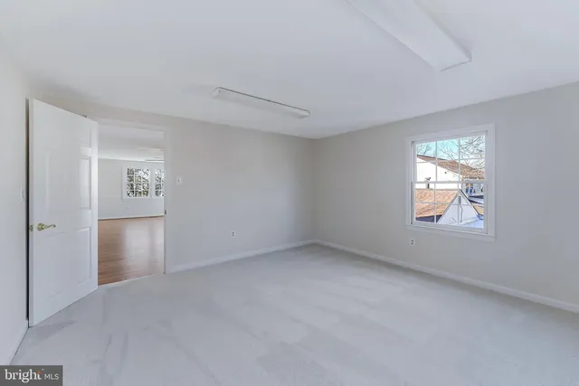 $900,000 | 13130 Pavilion Lane, Fairfax, VA 22033