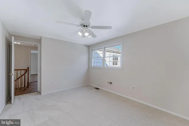 $900,000 | 13130 Pavilion Lane, Fairfax, VA 22033